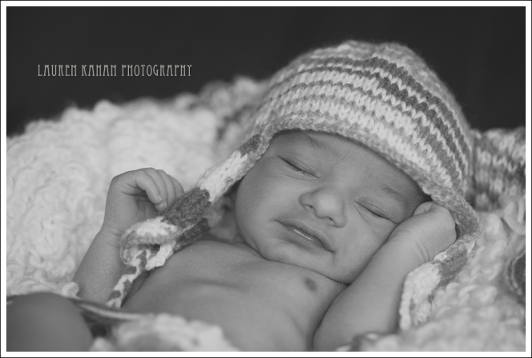 Blog Seattle Newborn Photographer-Rahil-10