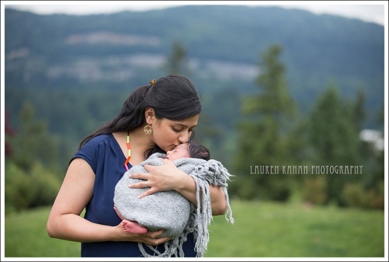 Blog Seattle Newborn Photographer-Rahil-30