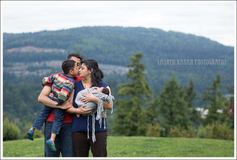 Blog Seattle Newborn Photographer-Rahil-32