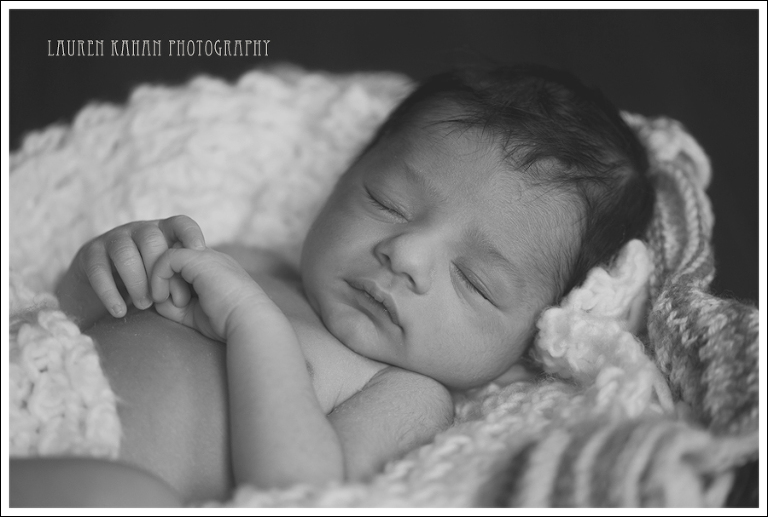 Blog Seattle Newborn Photographer-Rahil-8