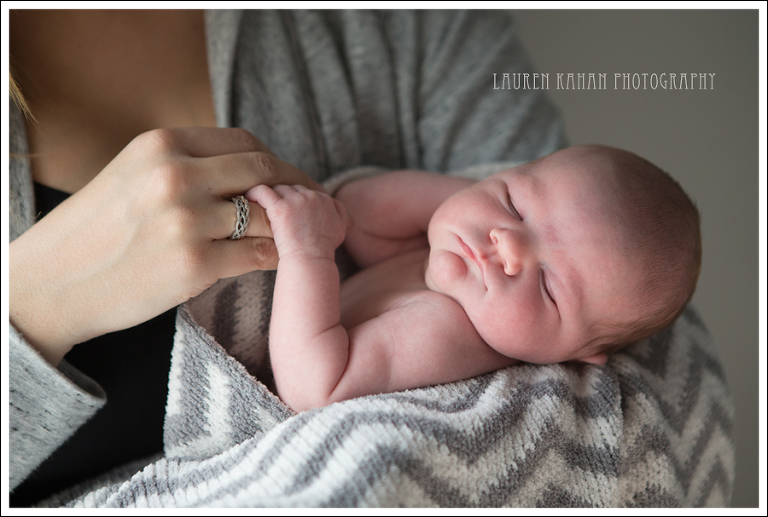Blog West Seattle Newborn Lifestyle Photographer Kenzie-10